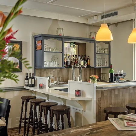 酒店 Campanile & Restaurant 's Hertogenbosch 3*