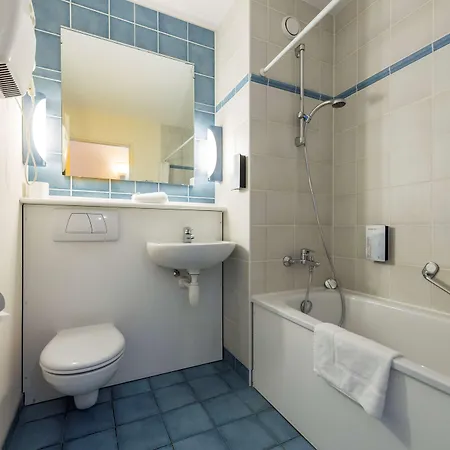Hotel Campanile & Restaurant 's Hertogenbosch 3*