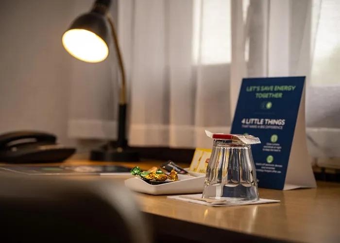 מלון Campanile & Restaurant 's Hertogenbosch דן בוש