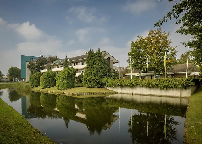 Campanile & Restaurant 's Hertogenbosch מלון דן בוש